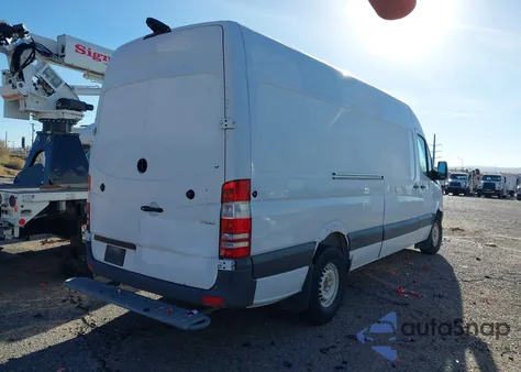 2016 Mercedes-Benz Sprinter 2500 High Roof z USA, uszkodzony, nr VIN WD3PE8DD5GP361053